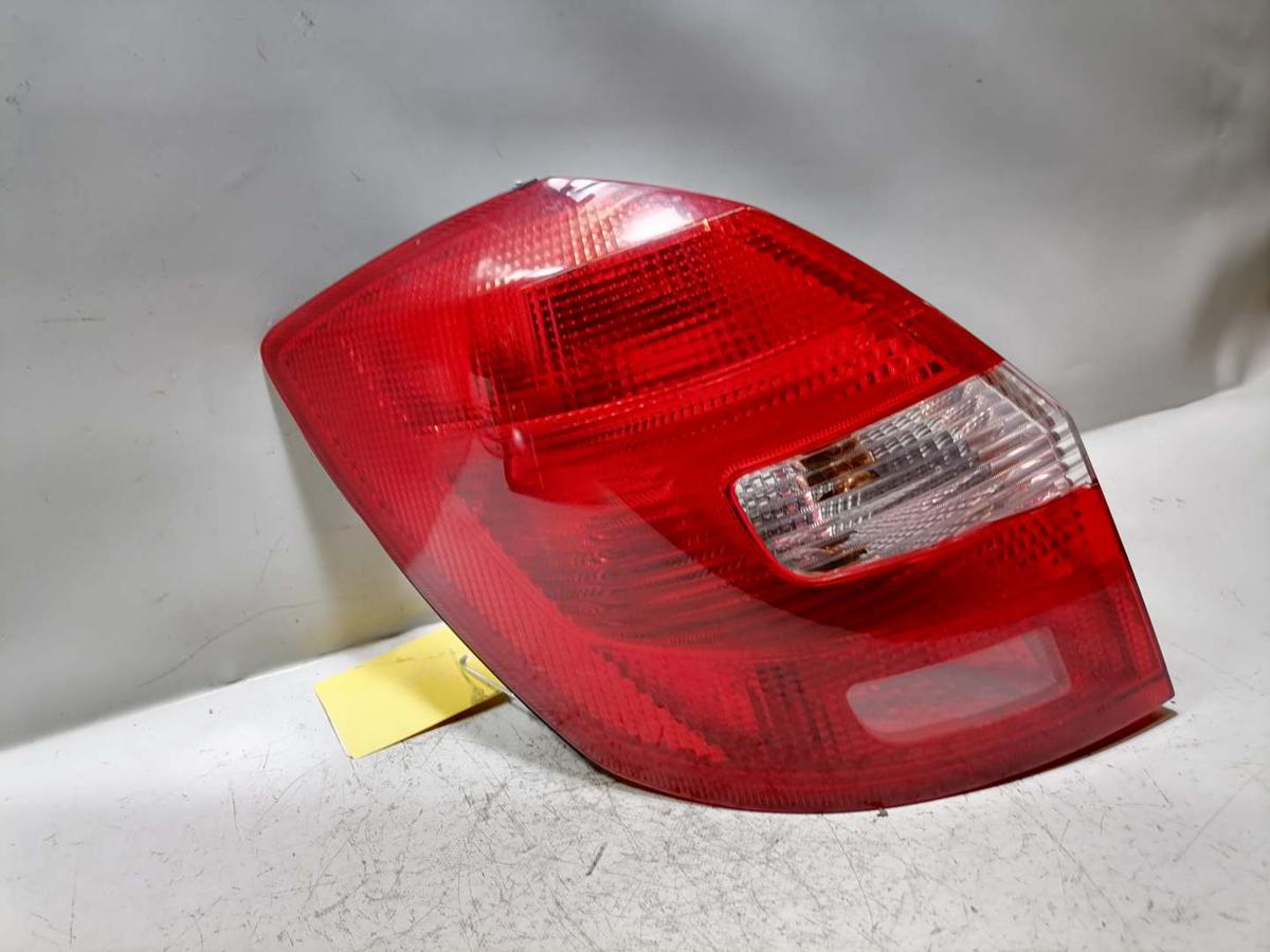 Skoda Fabia 2 5J original R&uuml;cklicht R&uuml;ckleuchte Schlussleuchte links Bj.2012